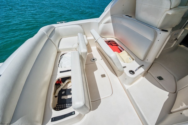 2011 Tiara Yachts 35