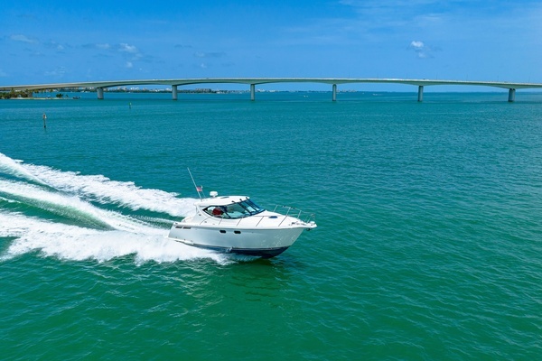 2011 Tiara Yachts 35