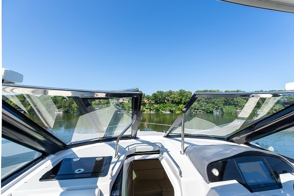 2019 Regal 35