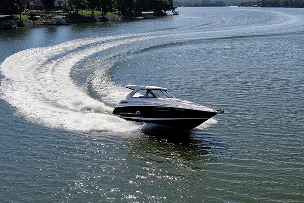 2019 Regal 35 Sport Coupe underway