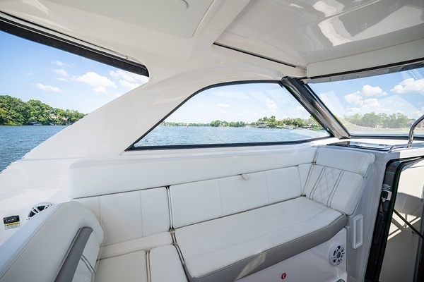 2019 Regal 35