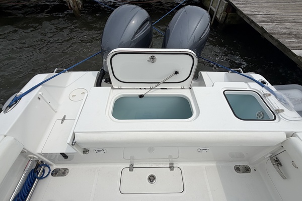 25ft Sea Hunt Yacht For Sale