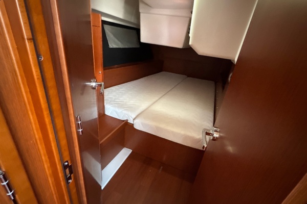 40ft Beneteau Yacht For Sale