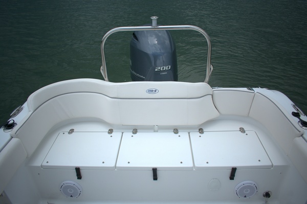 23ft Sea Hunt Yacht For Sale