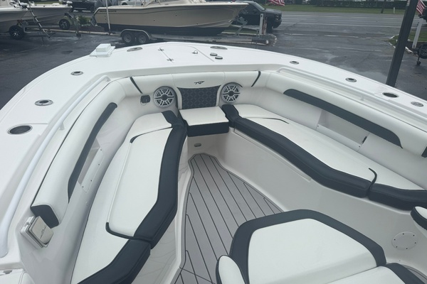 26ft Tidewater Yacht For Sale