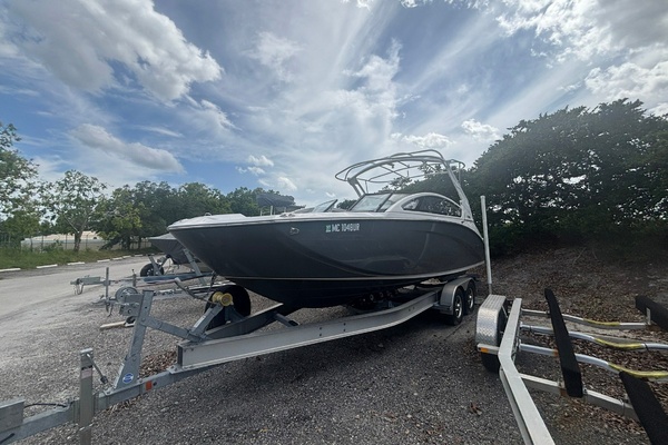 27ft Yamaha Boats Yacht For Sale