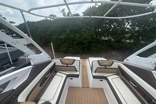 27ft Yamaha Boats Yacht For Sale