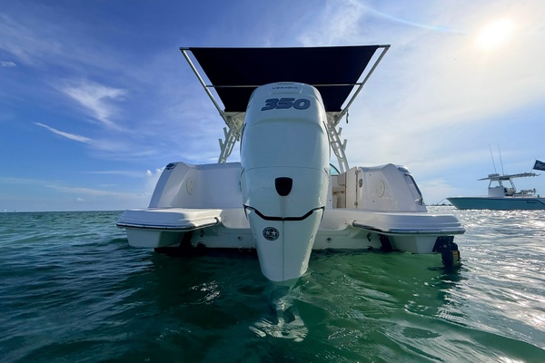 24ft Boston Whaler Yacht For Sale