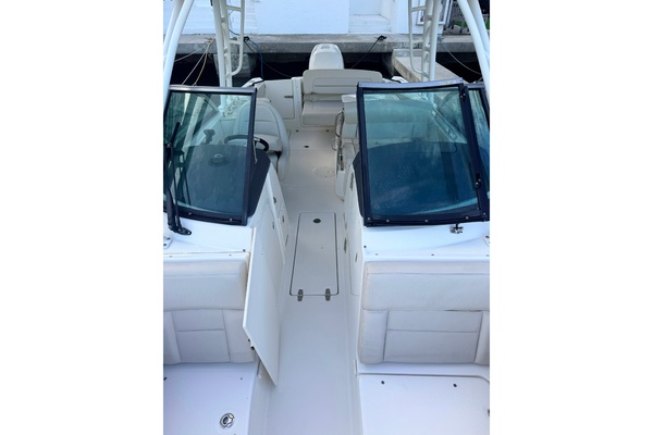 24ft Boston Whaler Yacht For Sale