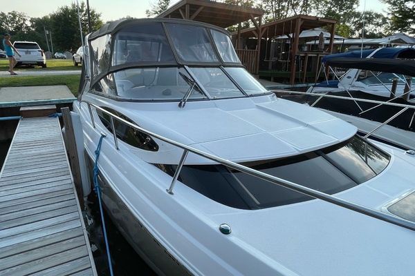 30ft Regal Yacht For Sale
