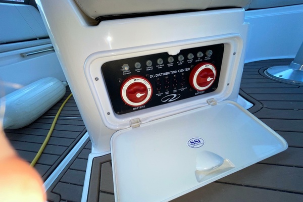 30ft Regal Yacht For Sale