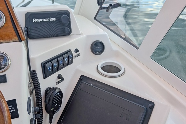 OCTOBER SKY 25ft Hunt Yachts Yacht For Sale