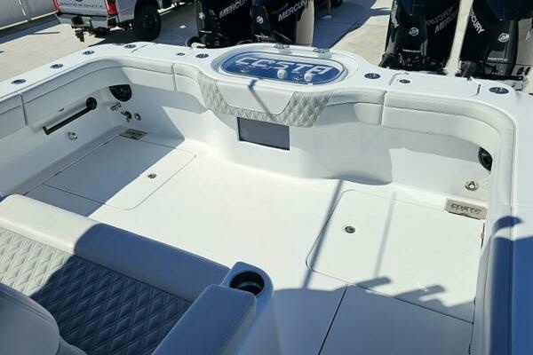 Costa Custom 34SV Yacht For Sale