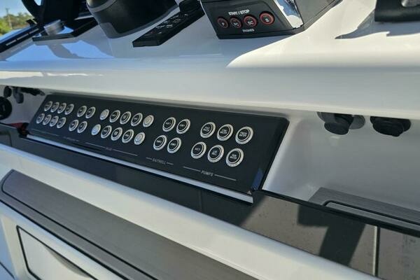 Costa Custom 34SV Yacht For Sale