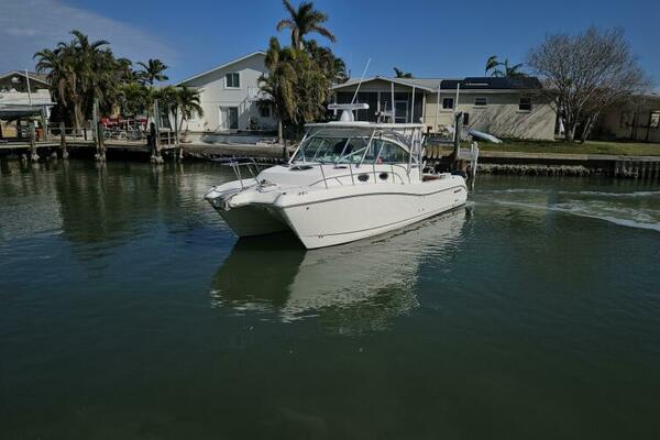 K DEE 32ft World Cat Yacht For Sale