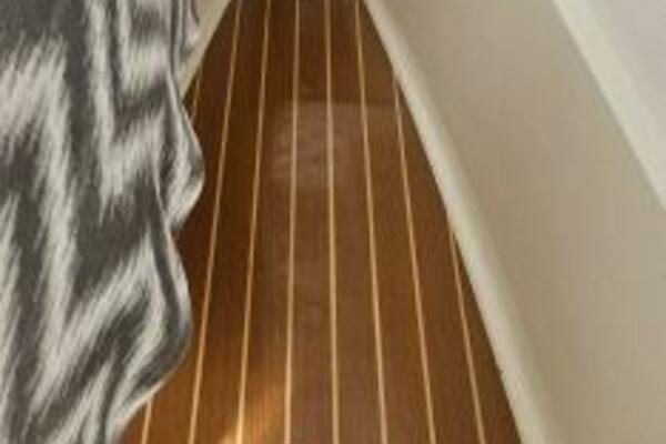 K DEE 32ft World Cat Yacht For Sale
