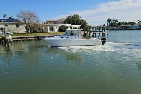 K DEE 32ft World Cat Yacht For Sale