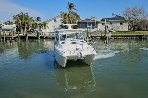 K DEE 32ft World Cat Yacht For Sale