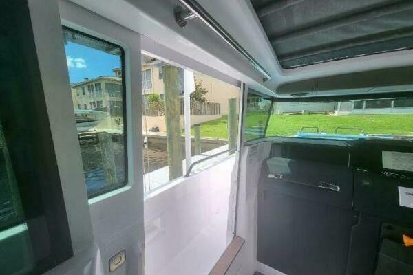 37ft Axopar Yacht For Sale