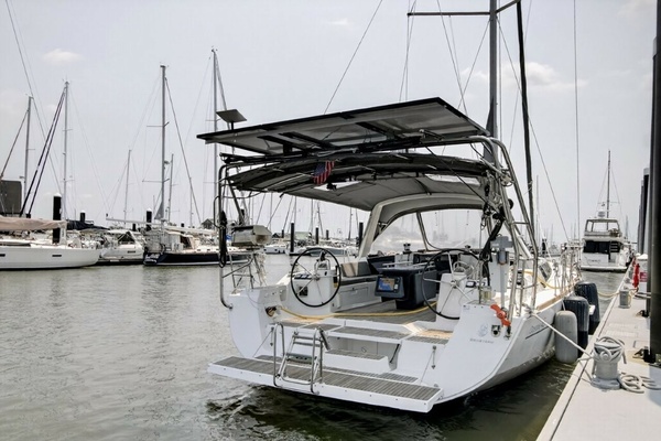 Inconceivable 45ft Beneteau Yacht For Sale