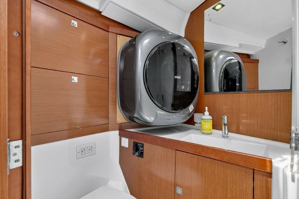 Inconceivable 45ft Beneteau Yacht For Sale