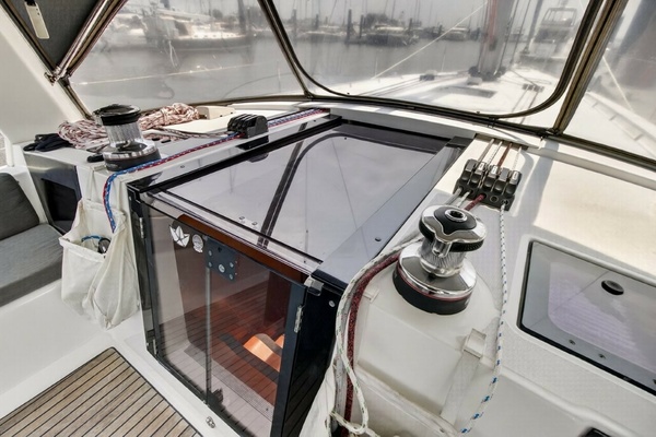 Inconceivable 45ft Beneteau Yacht For Sale
