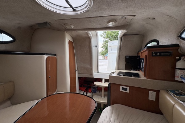27ft Wellcraft Yacht For Sale
