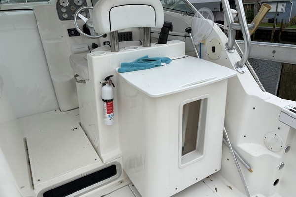 27ft Wellcraft Yacht For Sale