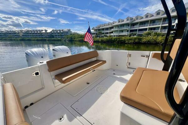 30ft Robalo Yacht For Sale