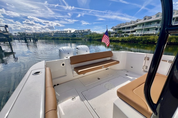 30ft Robalo Yacht For Sale