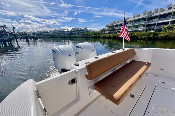 30ft Robalo Yacht For Sale