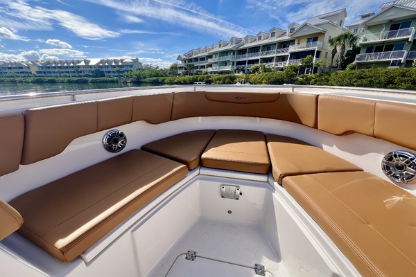30ft Robalo Yacht For Sale
