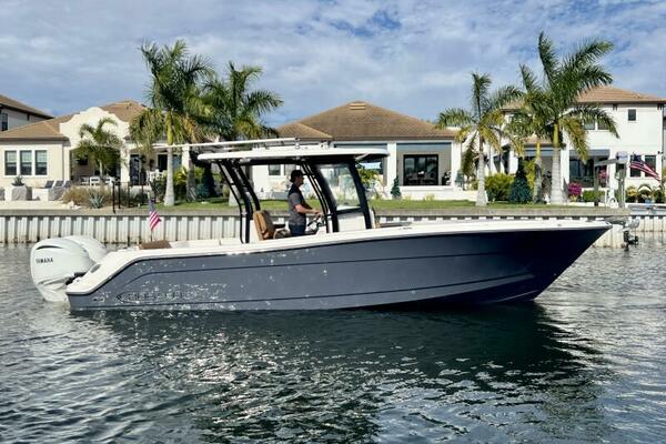 30ft Robalo Yacht For Sale