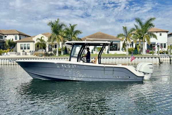 30ft Robalo Yacht For Sale