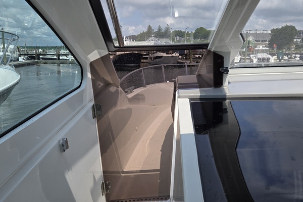 NEVER GIVEN 32ft Beneteau Yacht For Sale