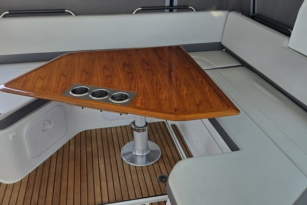 2021 Beneteau 32