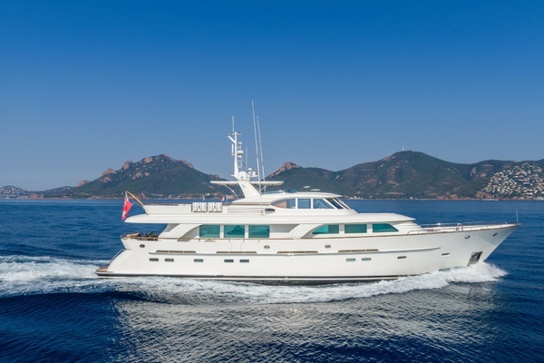 97-ft-VAHALI-2020--ORIZZONTE Mandelieu  France  yacht for sale