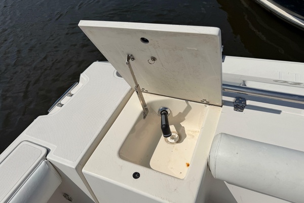 Dolcetto 28ft Pursuit Yacht For Sale
