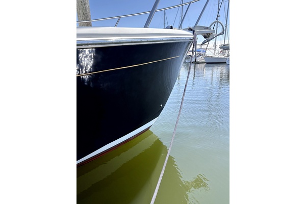 Contrails 37ft Back Cove Yacht For Sale