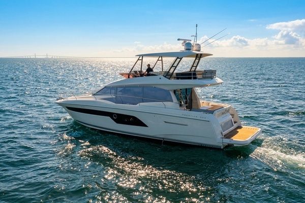 2023 Prestige 52