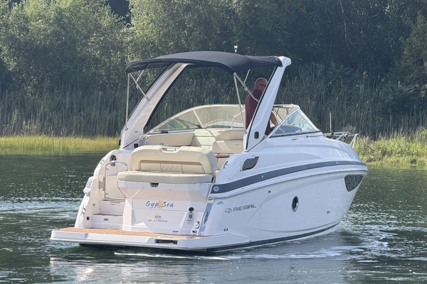 Photo of the 2020 Regal 28 Express