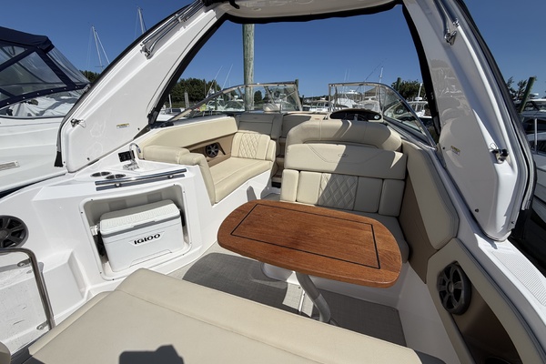 28ft Regal Yacht For Sale
