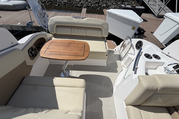 28ft Regal Yacht For Sale