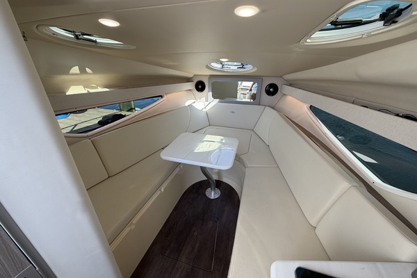 28ft Regal Yacht For Sale
