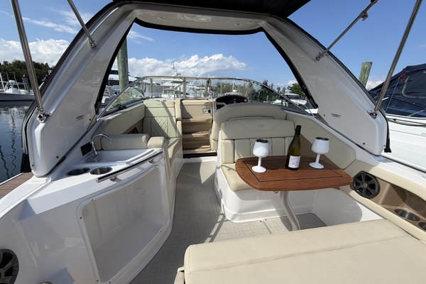 28ft Regal Yacht For Sale