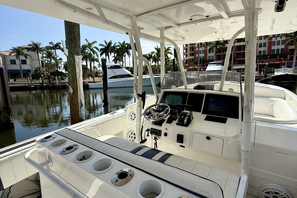 37ft Intrepid Yacht For Sale