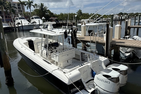 37-ft-Intrepid-2008-377 Walkaround- Jupiter Florida United States  yacht for sale