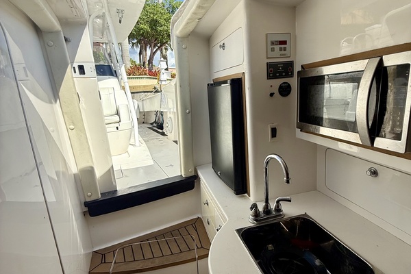37ft Intrepid Yacht For Sale