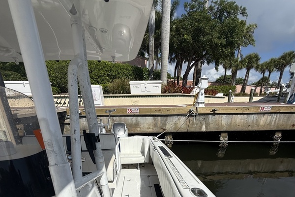 2008 Intrepid 37
