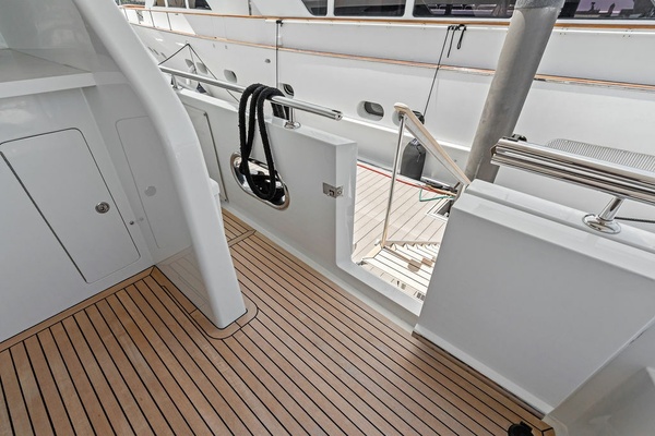 ONE SHOT 90ft Ocean Alexander Yacht For Sale